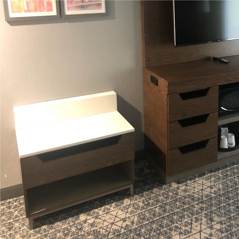 Guestroom Luggage Bench Quartz Top And Backsplash