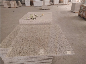 China Rusty G682 Granite Yellow Granite Tile Flooring Pavers