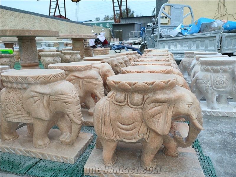 Red Marble Animal Carved Garden Chair Table Set