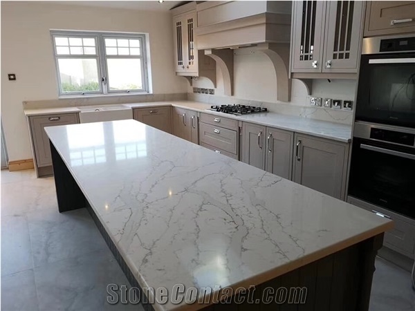 Calacatta Gold Quartz Kitchen Countertops