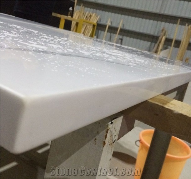 Eased Edge With Round Corner
