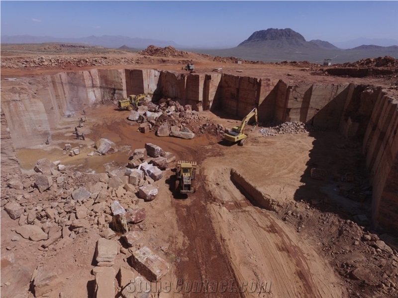 Meymeh Pearl Onyx Quarry