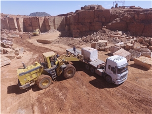 Meymeh Pearl Onyx Quarry