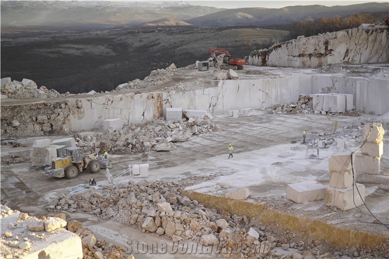 Kremit Limestone- Kremit Stone Quarry