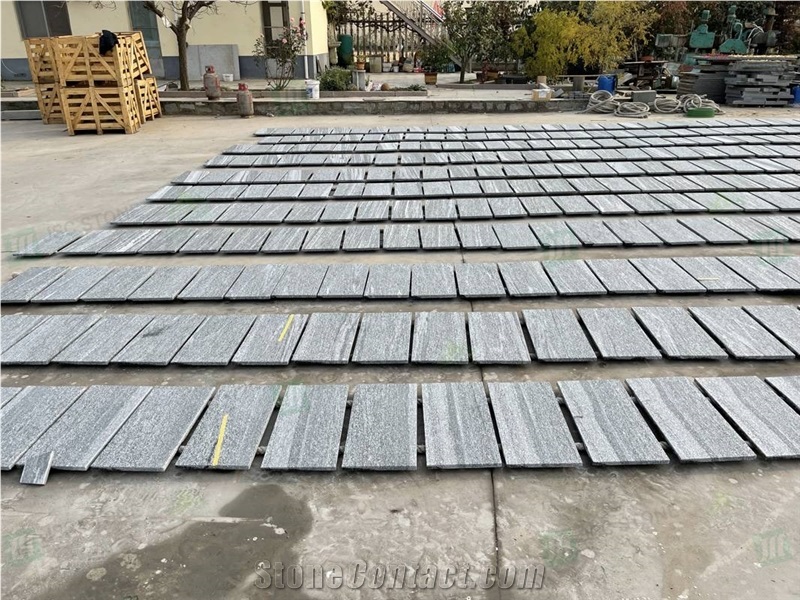 Chinese G302 Nero Santiago Grey Granite Flooring Tiles
