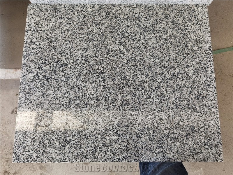 Chinese G653 George Grey Granite Slabs And Tiles 