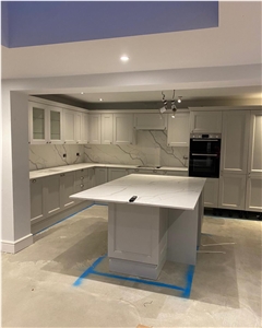 Calacatta Caldia Quartz Worktop