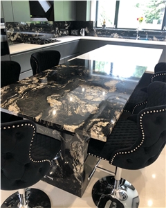 Natural Stone Cosmic Black & Quartz Calacatta Imperial