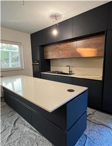 Quartz Kitchen Countertop