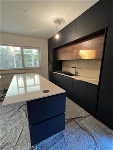 Quartz Kitchen Countertop