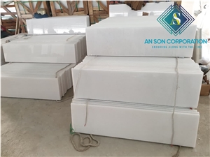 HOT CRYSTAL WHITE MARBLE STEPS BULLNOSE AND RISERS