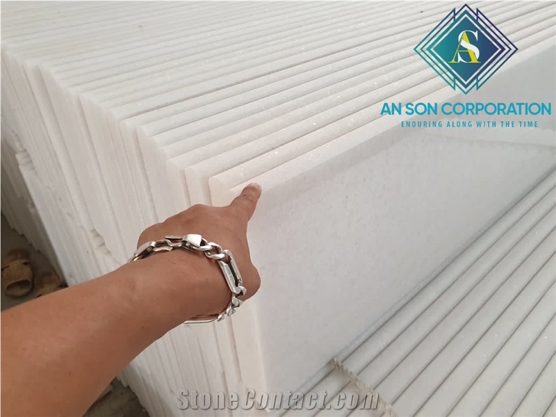 HOT CRYSTAL WHITE MARBLE STEPS BULLNOSE AND RISERS