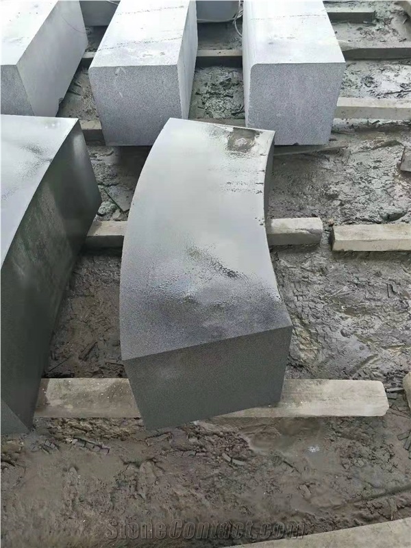 Black Basalt Hainan Grey Dark Bluestone Curb Landscaping Use