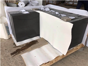 Honed Hainan Black Basalt Lava Stone Stone Flooring Tile 