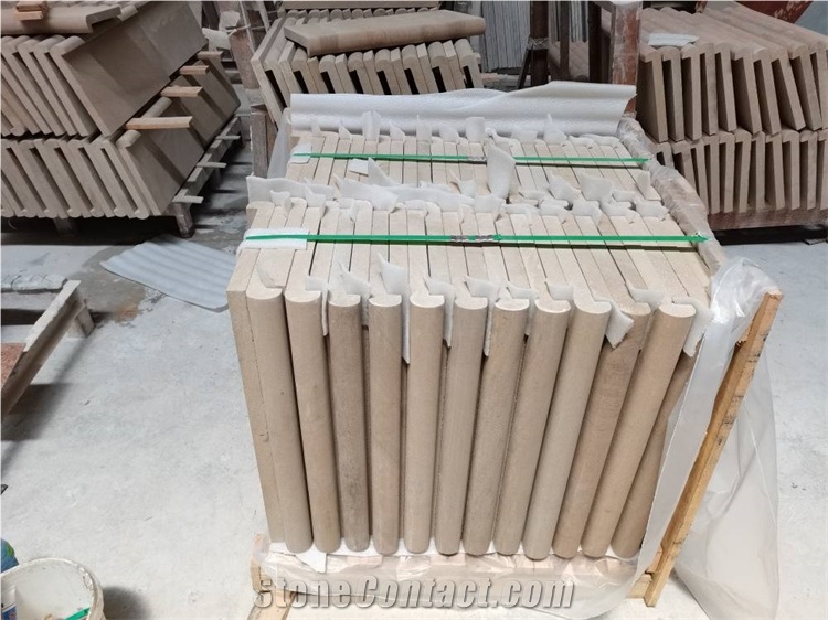 Yellow Natural Sandstone Tiles Outside Swimming Pool Coping
