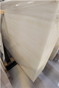 Light Vein White Onyx Vein Cut