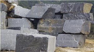 Snow Leopard Black Granite Polished Column With Quarry