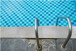 Praia Crema Matte 13X24 Porcelain Coping