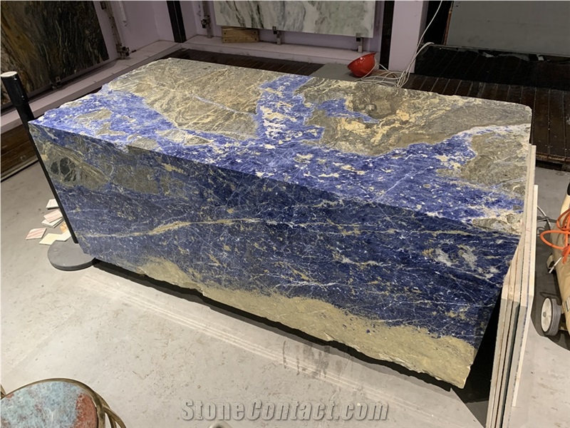 Factory Price Blue Stone Polished Sodalite Brazil 