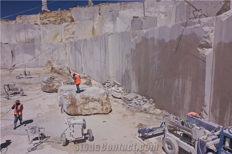 Camel Beige Marble Quarry