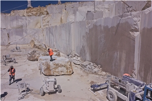 Camel Beige Marble Quarry