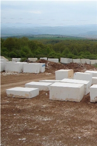 Vratza Kremena Limestone Blocks