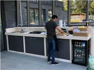 Quartz Commercial Counters