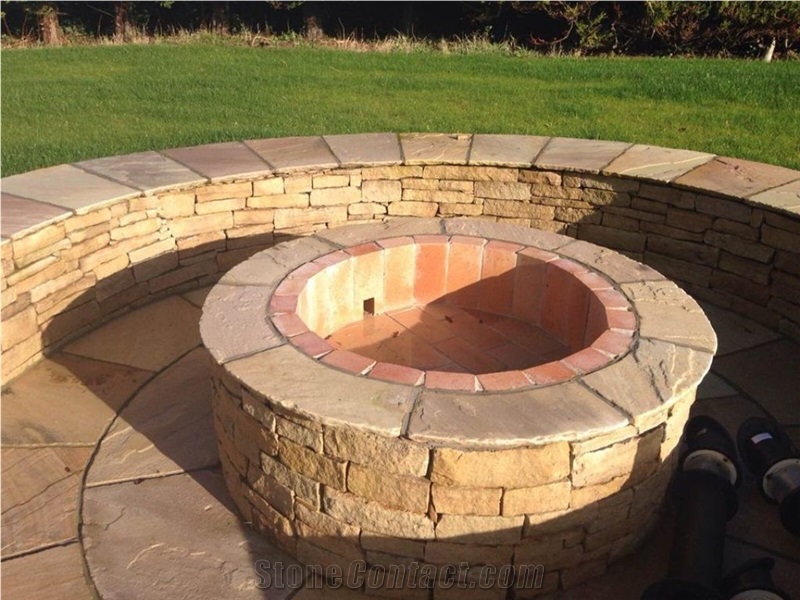 Sandstone Circle Pavers, Exterior Pattern