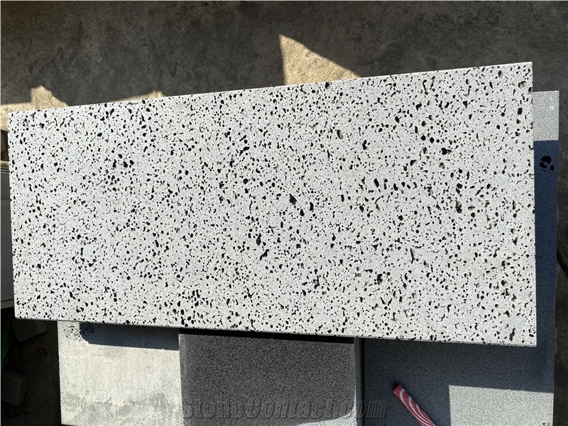 Basalt Slabs Tiles Hainan Black Lava Stone Grit Surface