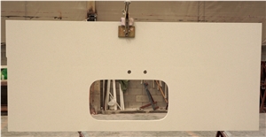 Custom Beige Quartz Kitchen Countertop/Benchtop/Worktop