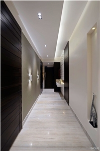 The Serpeggiante White Wood Grain Marble Slabs