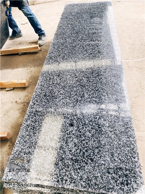 G654 Black Granite Slabs