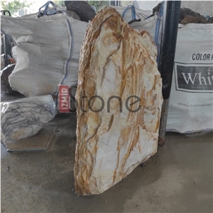 Riviera Marble Tombstone- Spatlfelsen