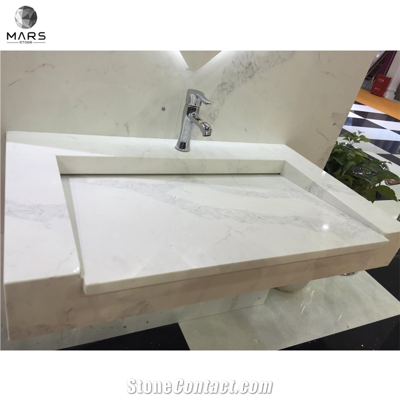 Calacatta White With Grey Veins Patttern Kitchen Top