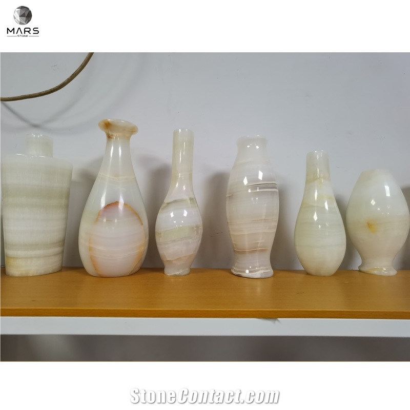 Light Green Onyx Stone High Polishing Design Onyx Vase