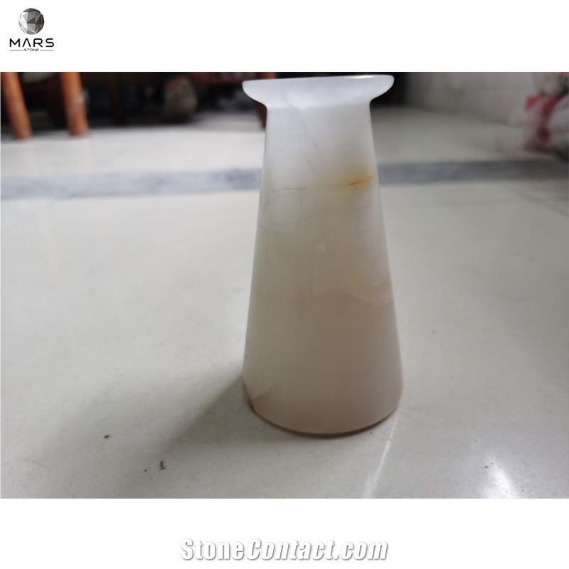 Light Green Onyx Stone High Polishing Design Onyx Vase