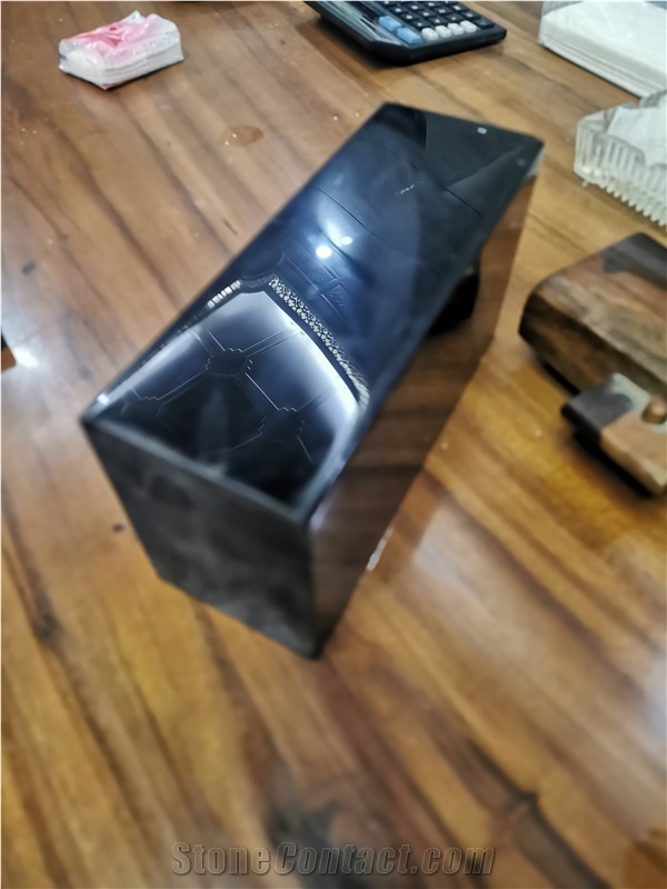 BLACK CRYSTALLIZED GLASS STONE SLAB