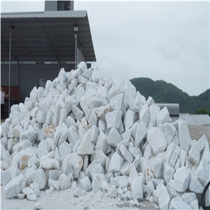 Limestone Lumps For Industrial Applications