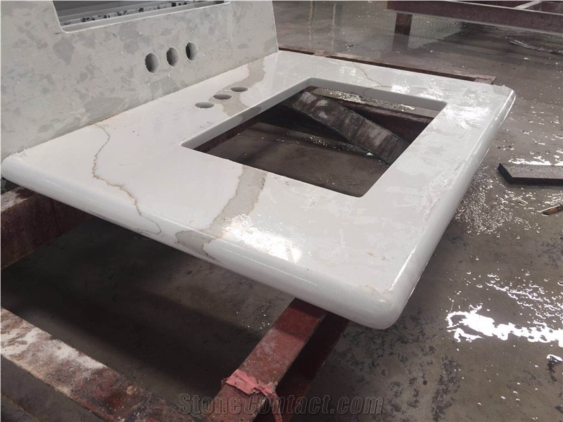 Calacatta White Quartz Modern Kitchen Design