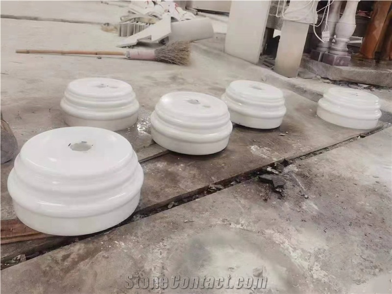 Natural White Marble High Quality Column Sculptured Carved