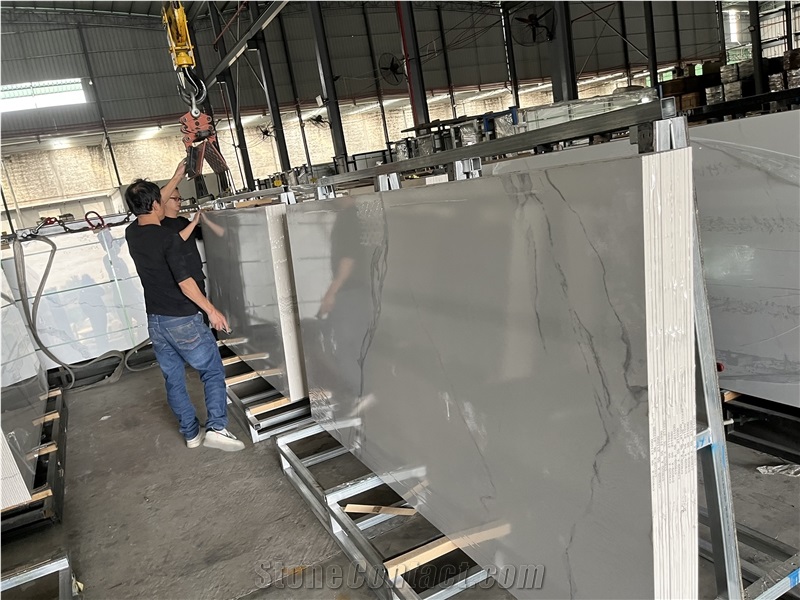 White Calacatta Sintered Stone Slab Wall