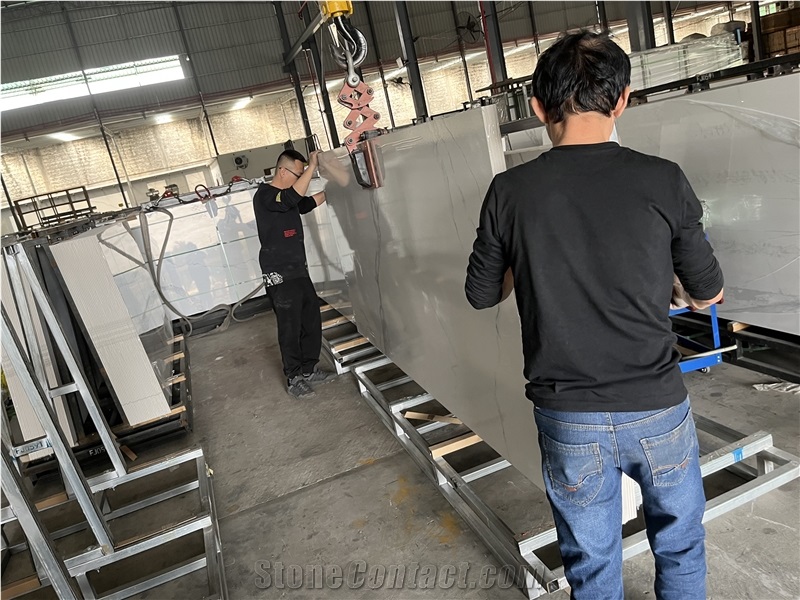 White Calacatta Sintered Stone Slab Wall