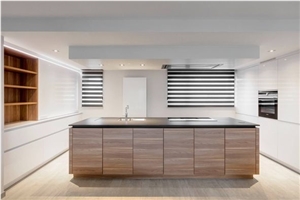 Realization In Dekton Domoos Combined With Unistone Bianco