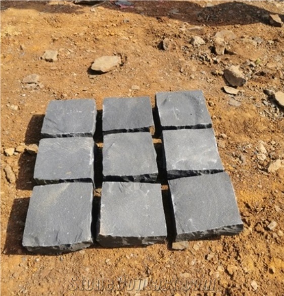 China Black Basalt Cube Stone Exterior Pavement Driveway Set