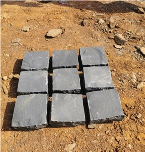 China Black Basalt Cube Stone Exterior Pavement Driveway Set China Black Basalt Cube Stone Exterior Pavement Driveway Set