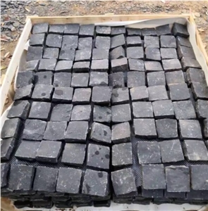 China Black Basalt Cube Stone Exterior Pavement Driveway Set