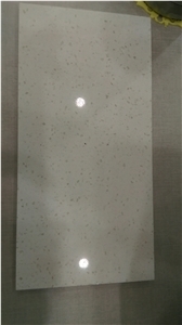White Artifical Quartz With Big Grain Prefab Kitchen Worktop