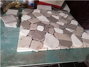 Irregular Tumbled Natural Stone Mosaic Pattern Design Tiles
