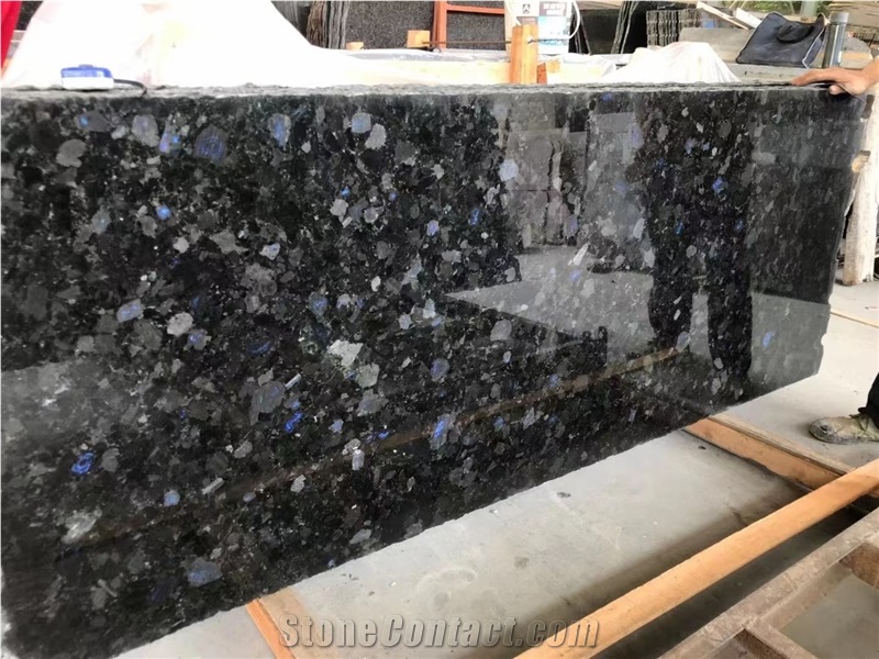 Polished Arctic Blue Labradorit Volga Sparkle Star Granite