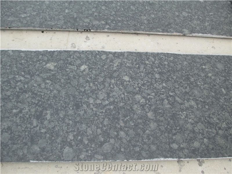 China Butterfly Green Granite Polished Half Slabs